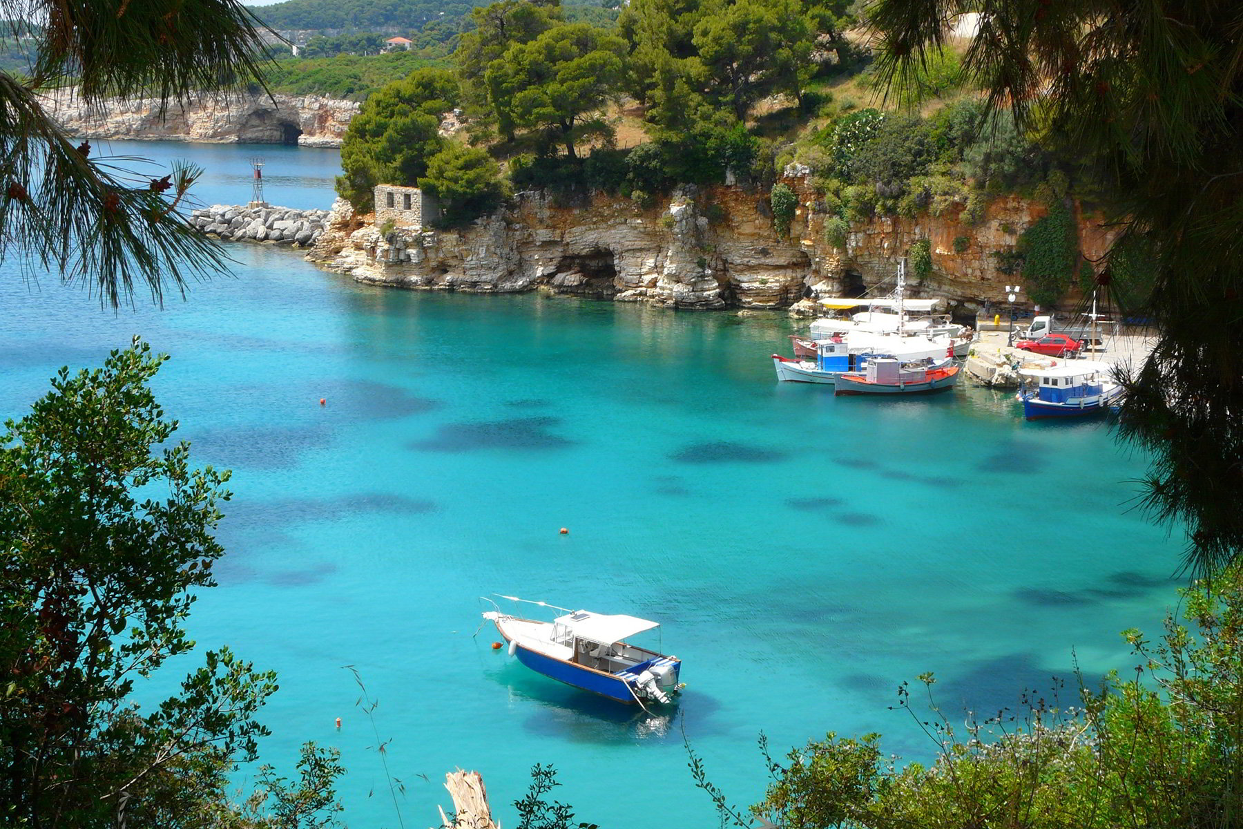 Votsi beach alonnisos